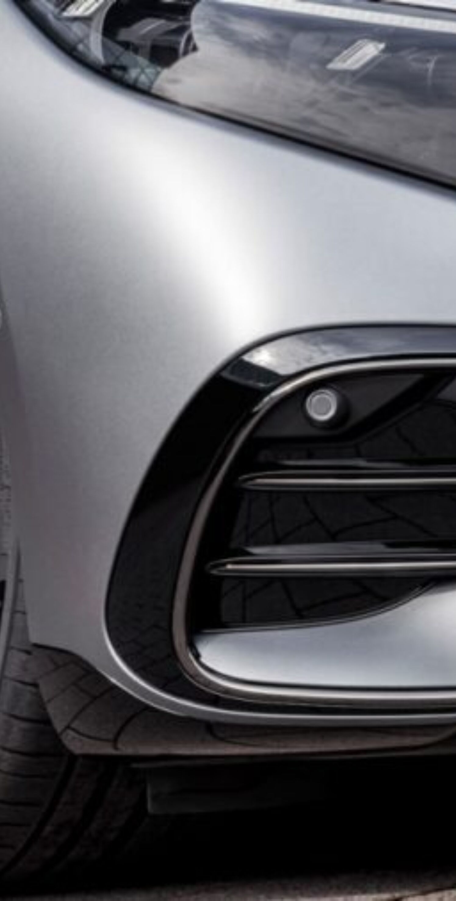 https://autofilter.sk/assets/files/images/eqs-amg/gallery/21_2025-04-10-211505_xumc.jpg - obrazok