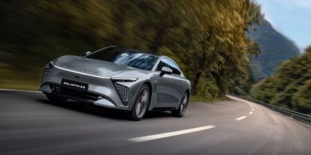 Exeed Exlantix ES modelového roku 2025 od Chery je v predpredaji už od 28 535 eur obrazok