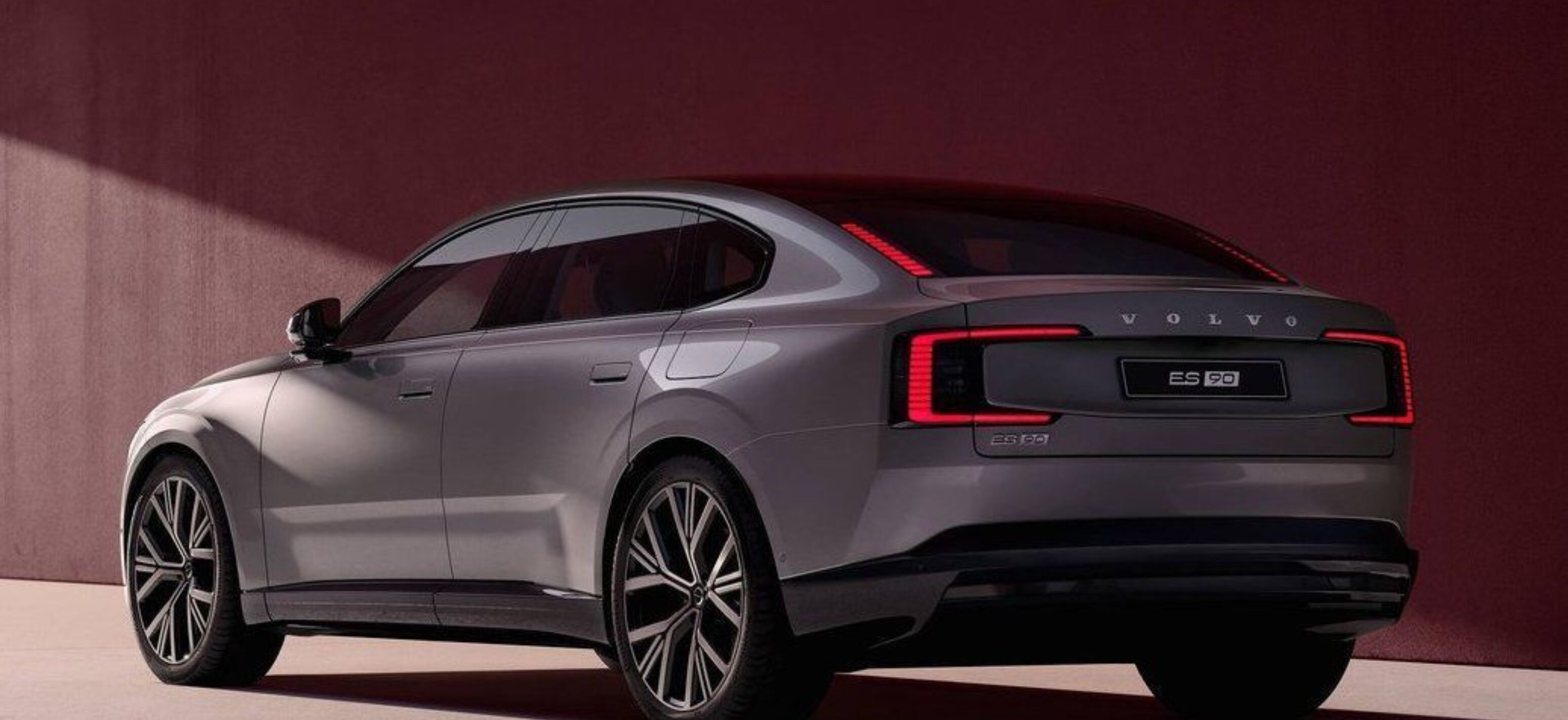 https://autofilter.sk/assets/files/images/es90/gallery/volvo-es90-2025_15-galeria.jpg - obrazok