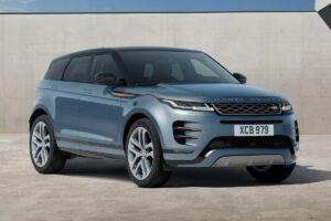 Range Rover Evoque prináša mestské rozmery, no šírkou zostáva veľkým autom