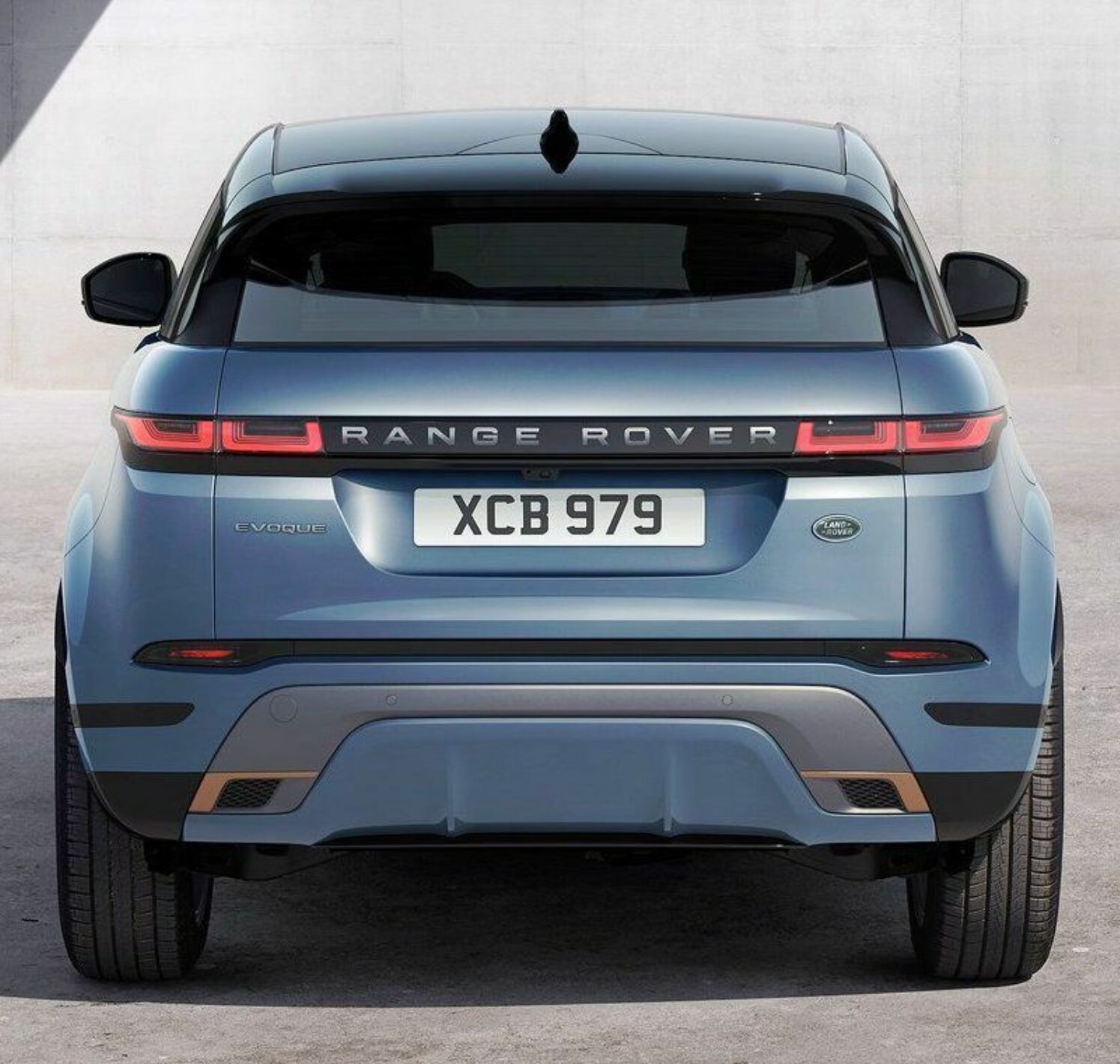 https://autofilter.sk/assets/files/images/evoque/gallery/Range-rover-evoque-2019-31-galeria.jpg - obrazok