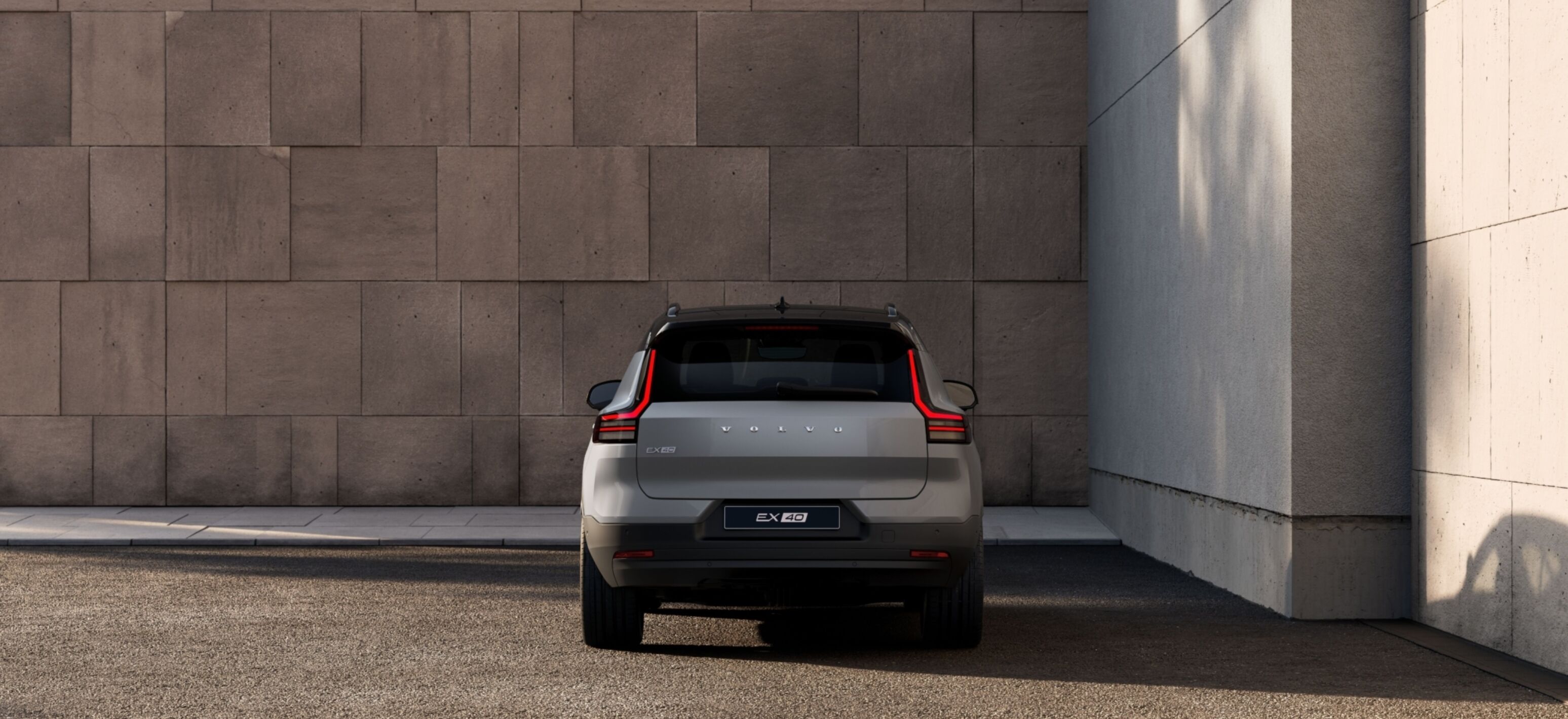 https://autofilter.sk/assets/files/images/ex40/gallery/The_New_Volvo_EX40_Exterior_FullRear.jpg - obrazok