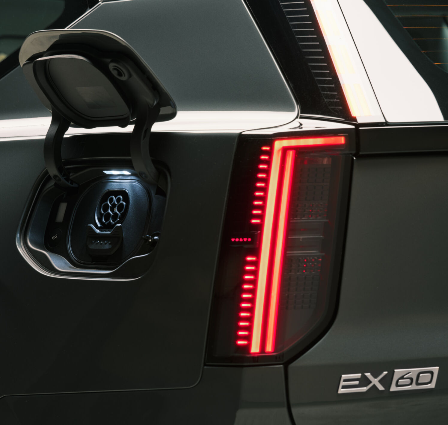 https://autofilter.sk/assets/files/images/ex60/gallery/Volvo_EX60_studio3.jpg - obrazok