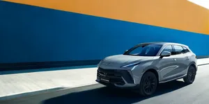 Forthing T5 EVO HEV – hybridné SUV, ktoré hrá na výkon aj výbavu obrazok