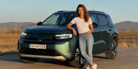 Test: Opel Frontera Ultimate Hybrid 145 k eDCT 7-miestna verzia obrazok