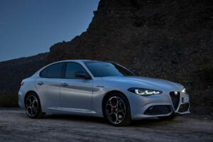 Alfa Romeo Giulia – športový sedan, ktorý stále myslí na vodiča