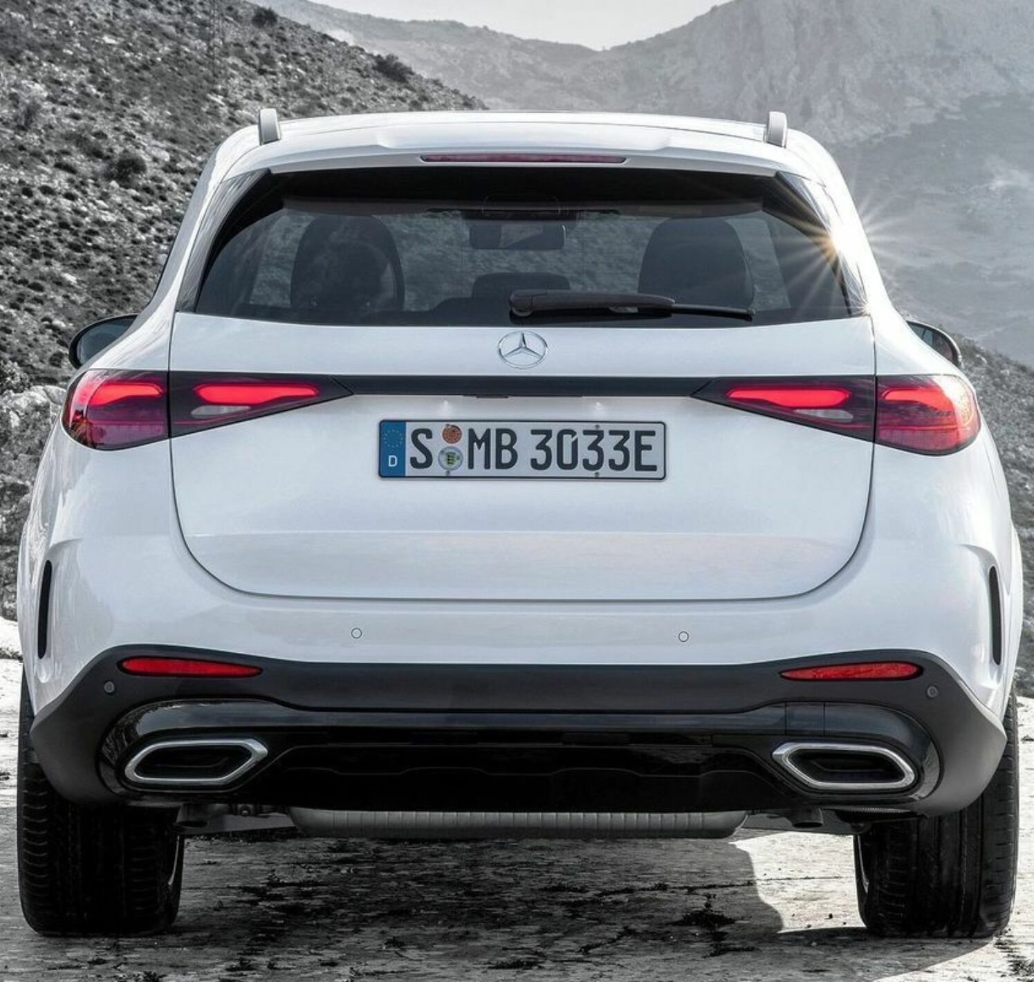 https://autofilter.sk/assets/files/images/glc-phev/gallery/Mercedes-benz-glc-2022-30-galeria_2025-04-10-210925_nlpt.jpg - obrazok