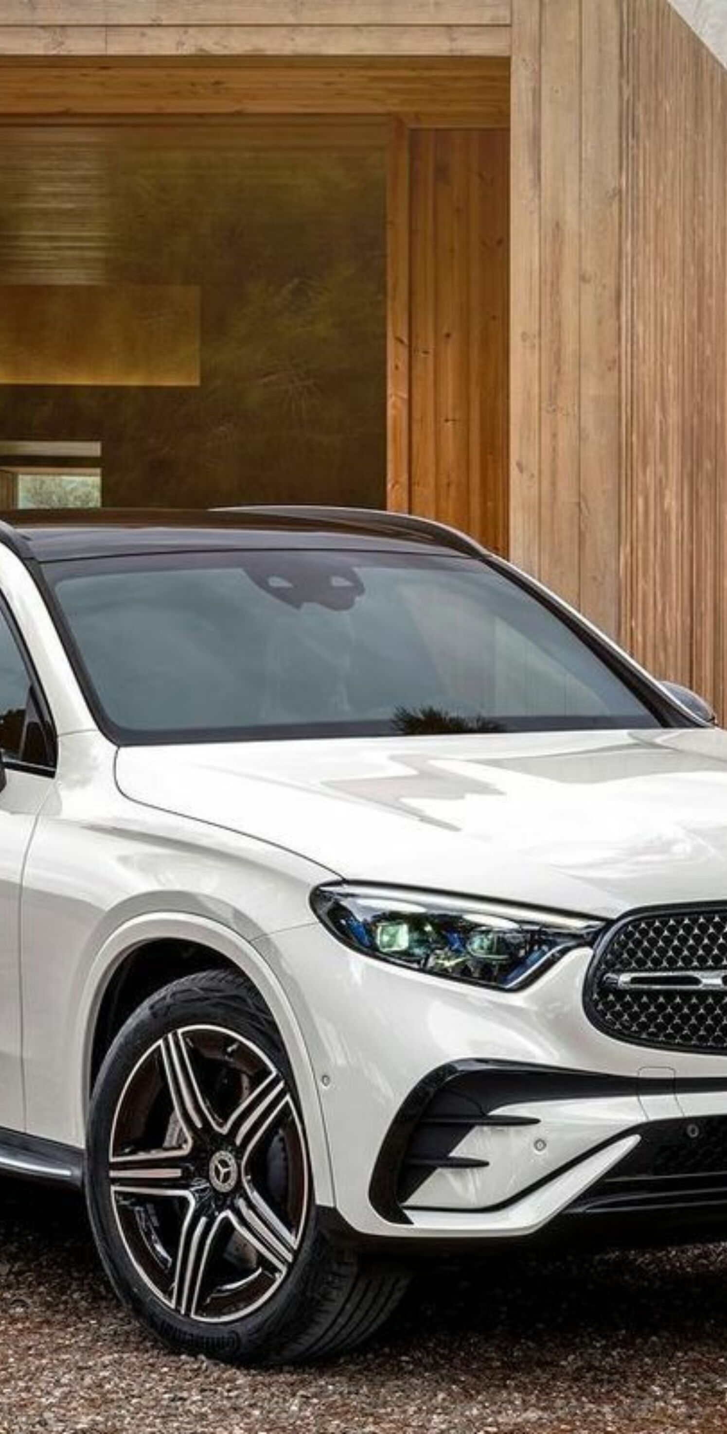 https://autofilter.sk/assets/files/images/glc-phev/gallery/Mercedes-benz-glc-2022-17-galeria_2025-04-10-210923_amtm.jpg - obrazok