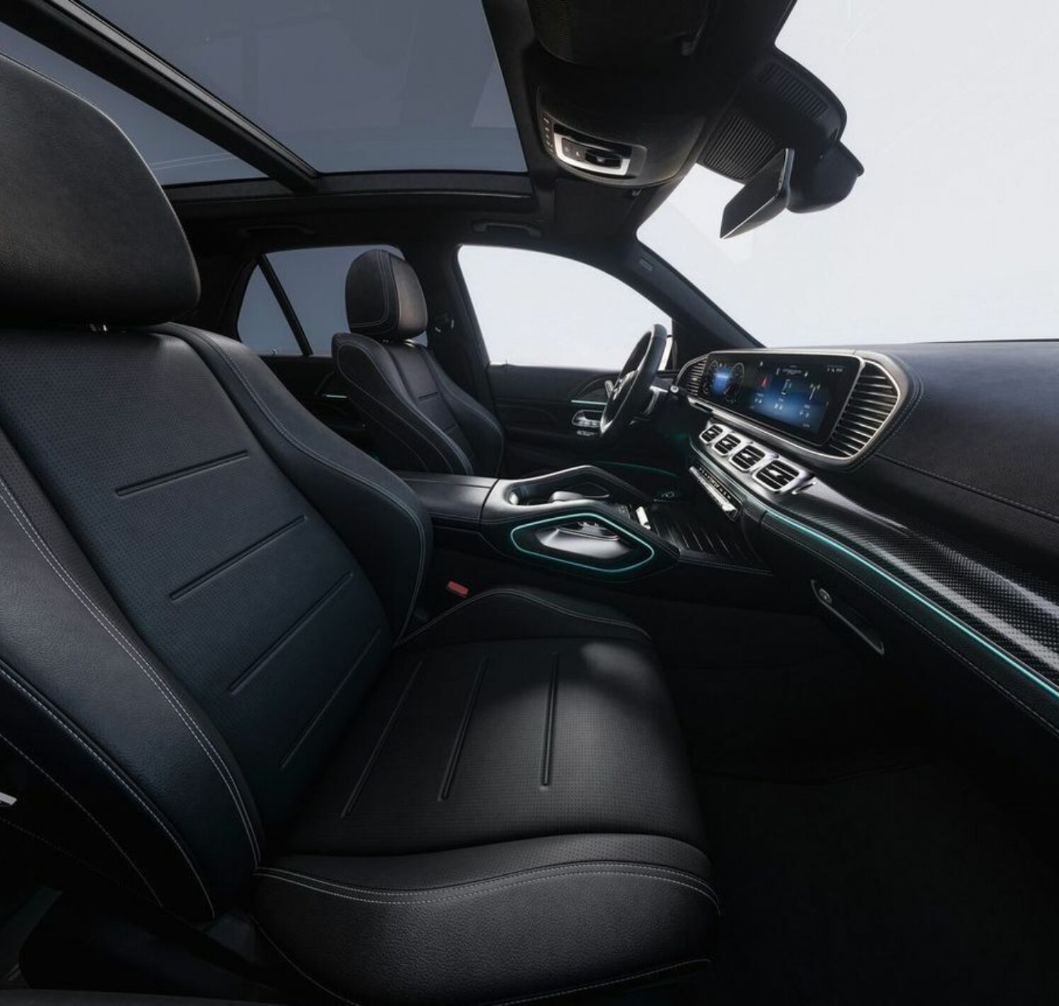 https://autofilter.sk/assets/files/images/gle-phev/gallery/Mercedes-benz-gle-suv-6-galeria_2025-04-10-211208_mlyt.jpg - obrazok