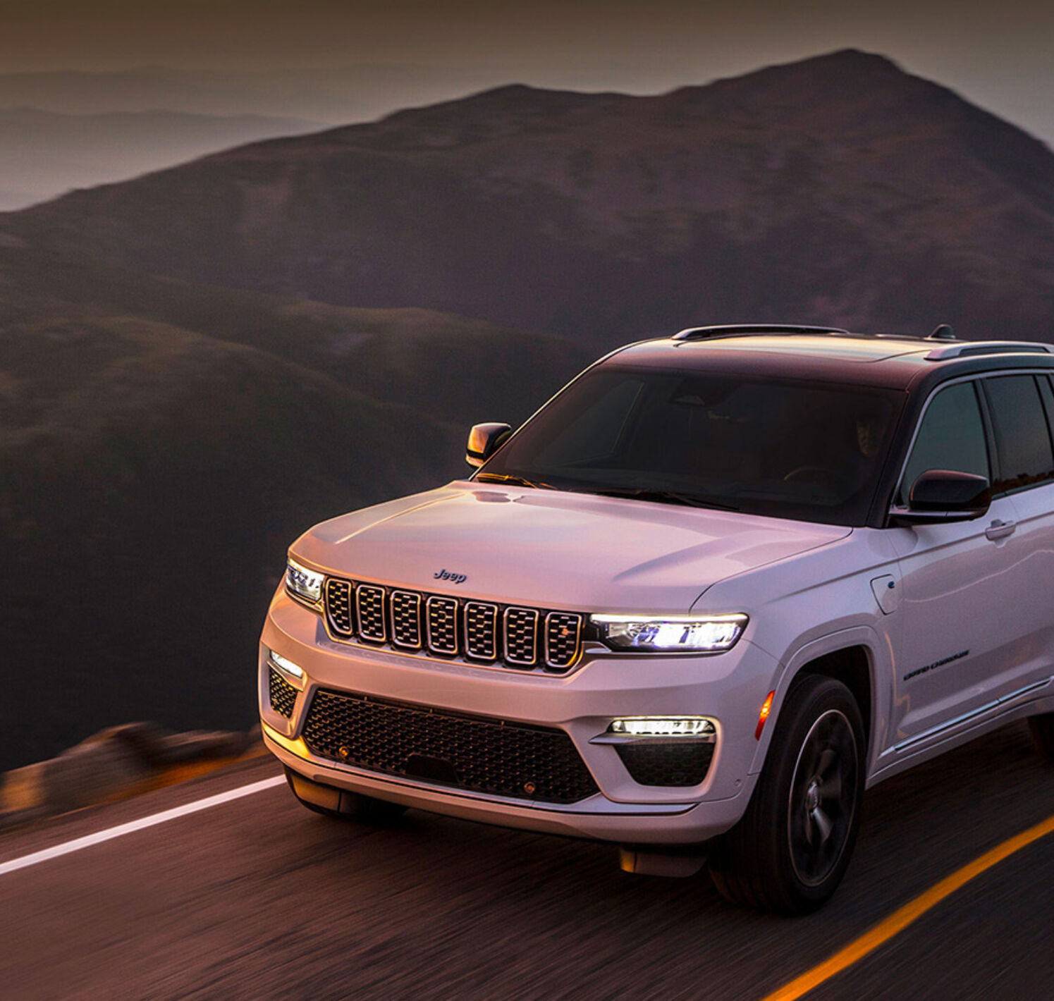 https://autofilter.sk/assets/files/images/grand-cherokee/gallery/JEEP-CHEROKEE-MY24-VISOR-3-1600x875_2025-04-10-205243_zuzo.jpg - obrazok