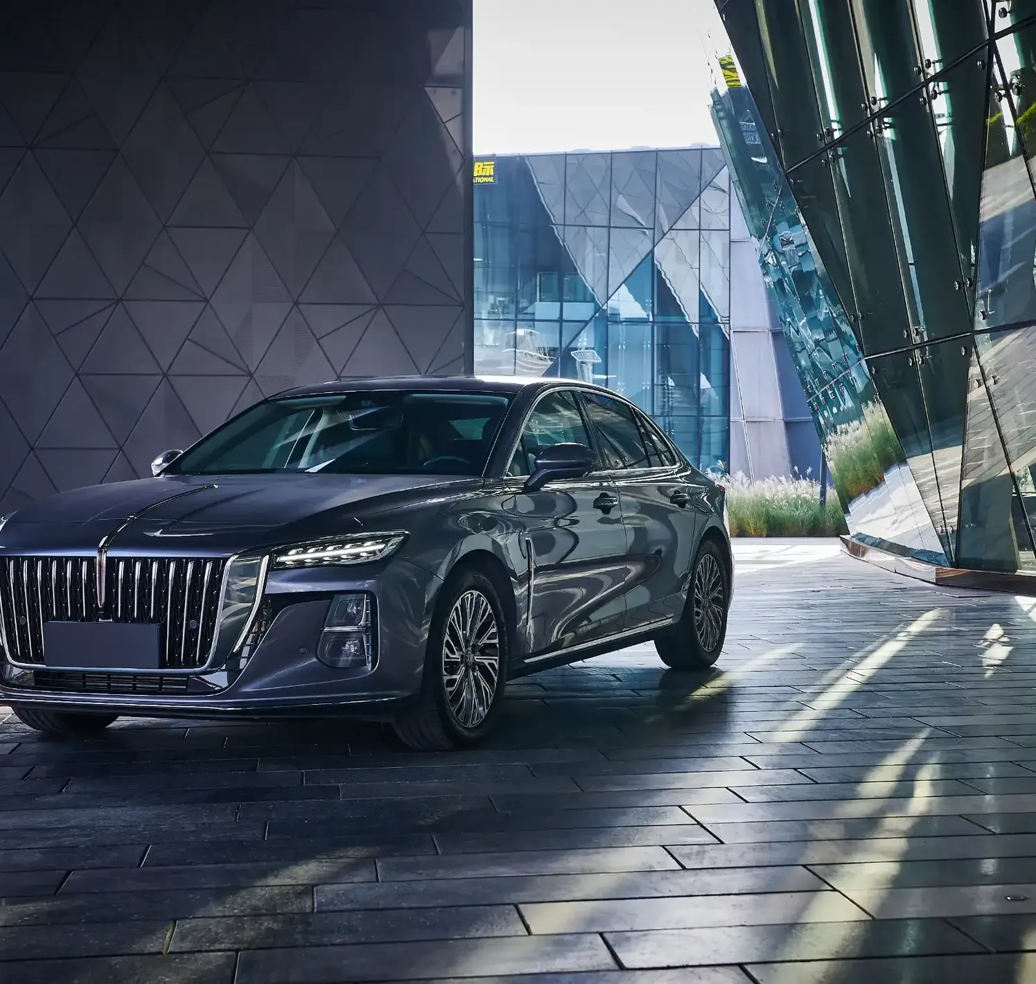 https://autofilter.sk/assets/files/images/h5/gallery/Hongqi-H5-01.webp - obrazok
