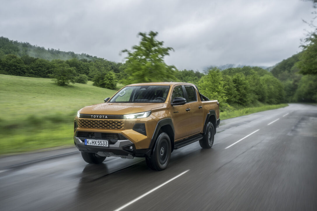 Model - Hilux MHEV