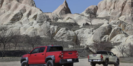 Toyota vyšľachtila Hilux GR Sport ešte schopnejšou druhou edíciou obrazok