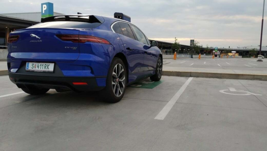 Jaguar I-Pace EV400 AWD HSE obrazok