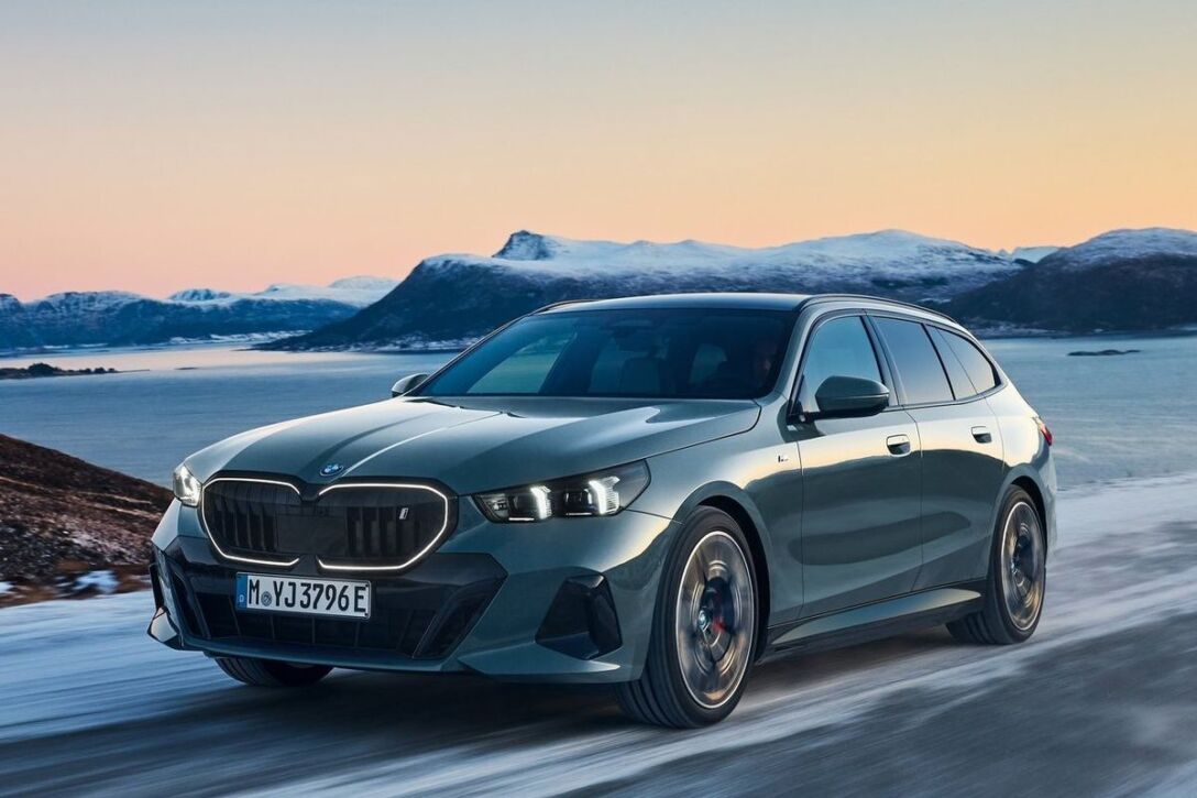 Model - i5 Touring