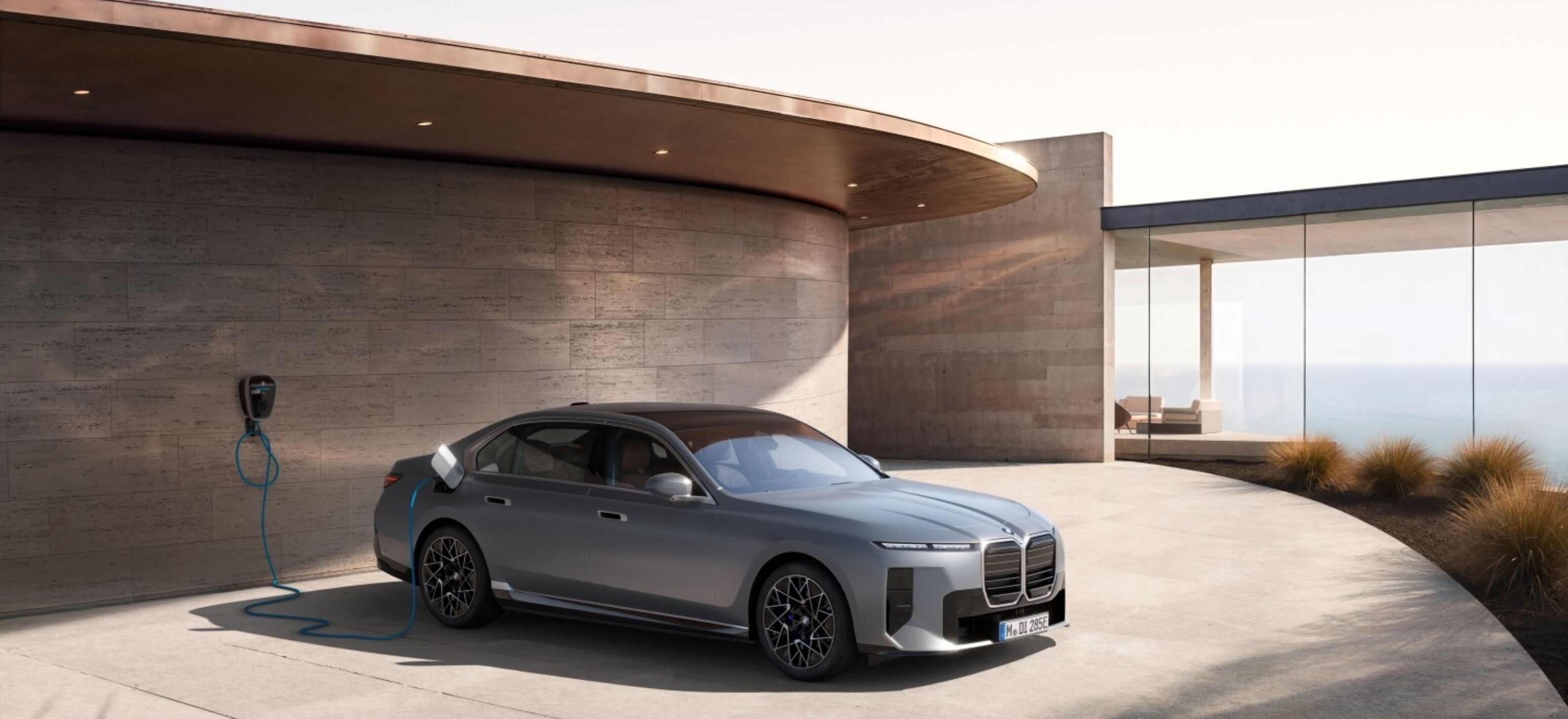 https://autofilter.sk/assets/files/images/i7/gallery/P90639139_lowRes_bmw-i7-60-xdrive-04.jpg - obrazok