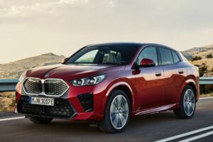 BMW iX2 – elektrické SUV kupé, ktoré stavia viac na štýle a technológiách než na maximálnej racionalite