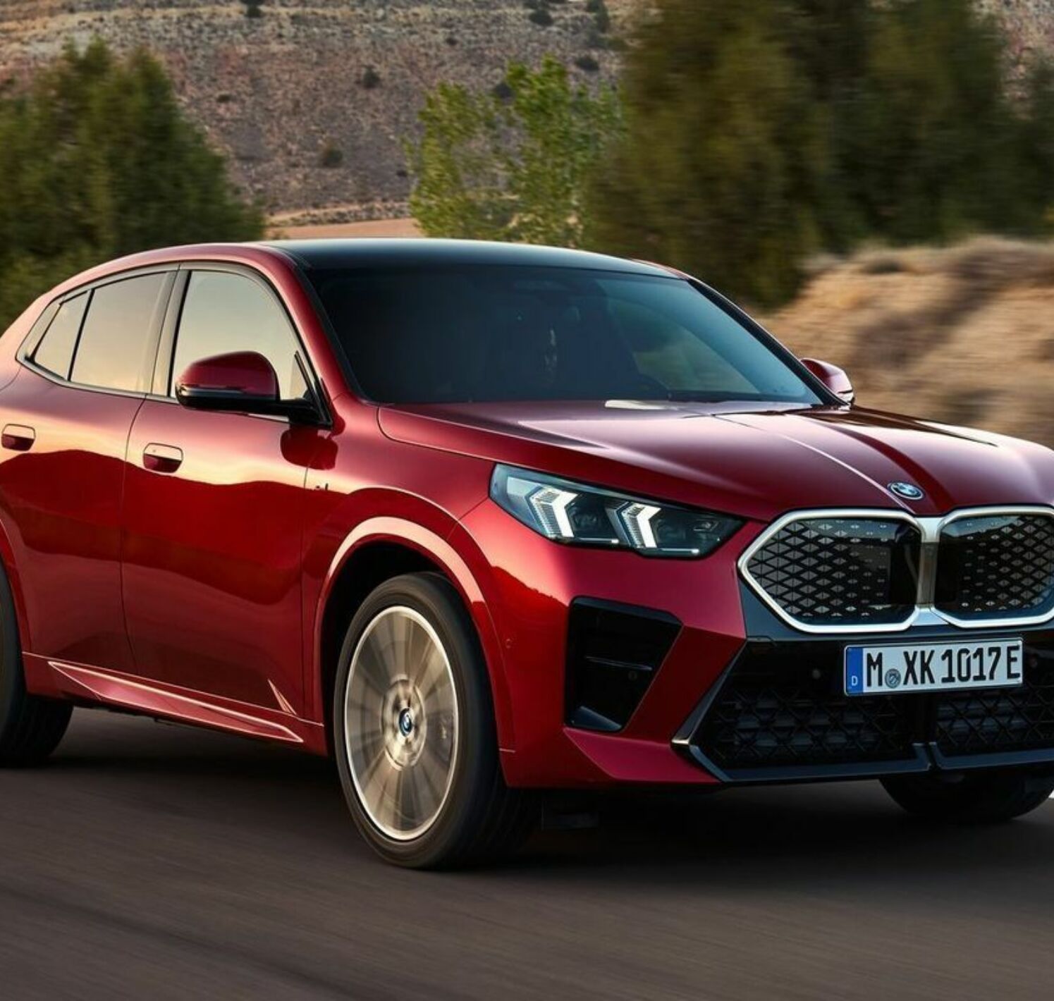https://autofilter.sk/assets/files/images/ix2/gallery/Bmw-ix2-2023-20-galeria_2025-04-10-203619_zvcb.jpg - obrazok