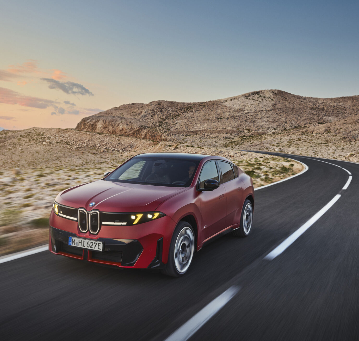 https://autofilter.sk/assets/files/images/ix3-2/gallery/P90655721_highRes_bmw-ix4-m60-xdrive-d.jpg - obrazok
