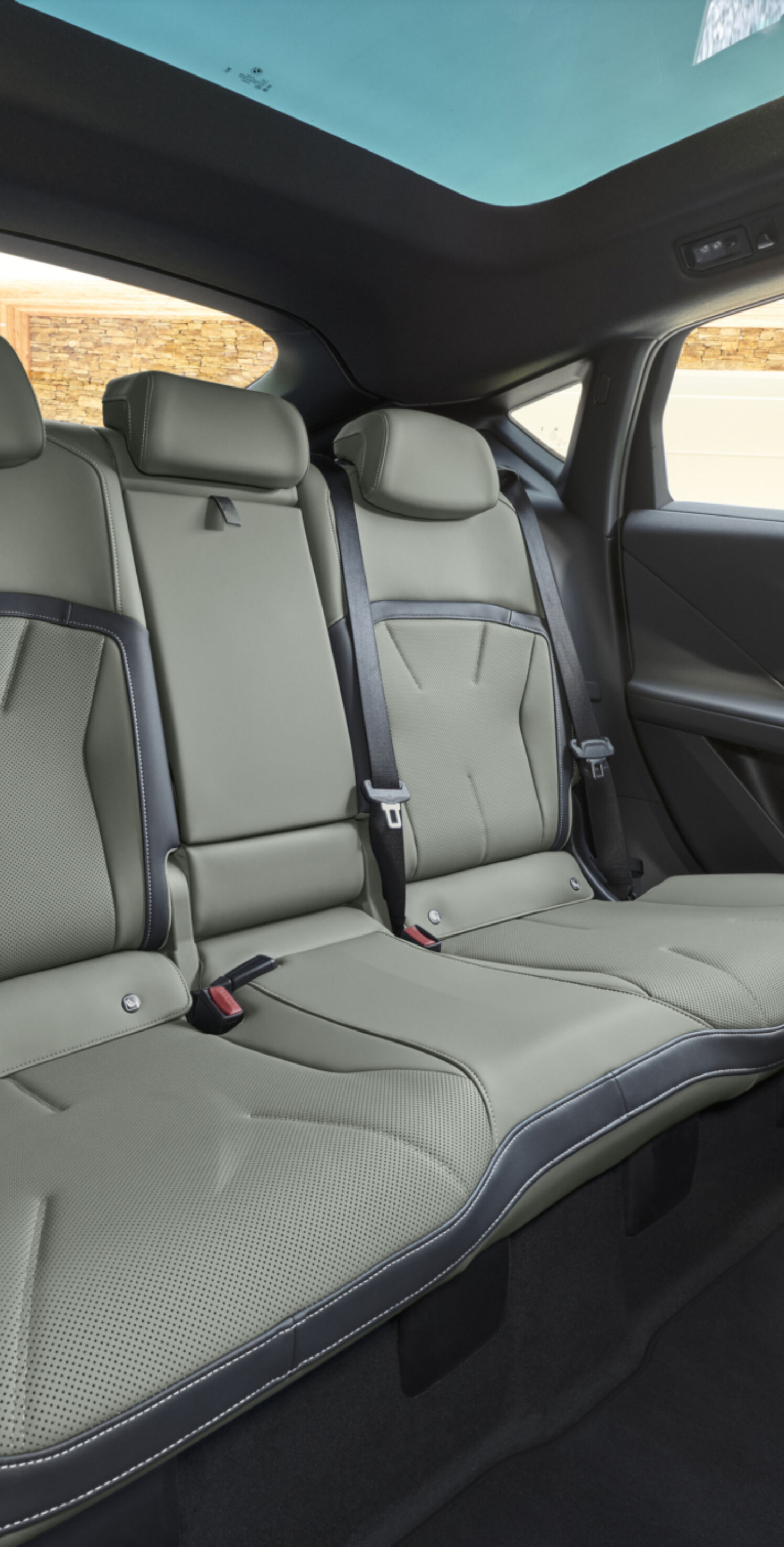 https://autofilter.sk/assets/files/images/ix3-2/gallery/P90655825_highRes_bmw-ix4-50-xdrive-in.jpg - obrazok