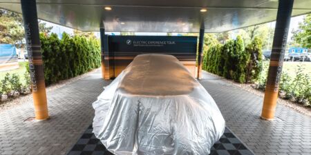 Revolučné BMW už prichádza na Slovensko. Je dokonca lacnejšie než bol predchodca obrazok