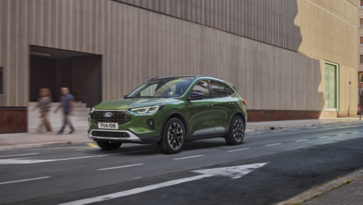 Ford Kuga má po facelifte. Okrem nového dizajnu ponúkne lepšiu dynamiku a verziu Active X obrazok