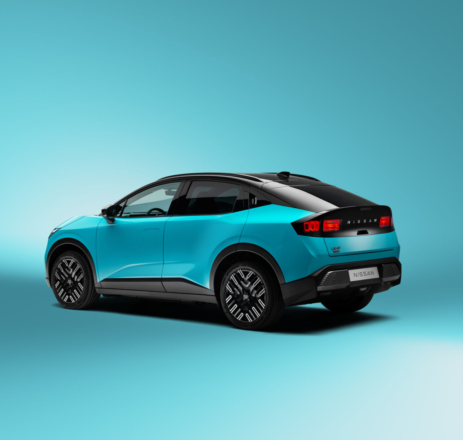 https://autofilter.sk/assets/files/images/leaf/gallery/NISSAN_LEAF_REAR_3-4_2_hi.jpg - obrazok