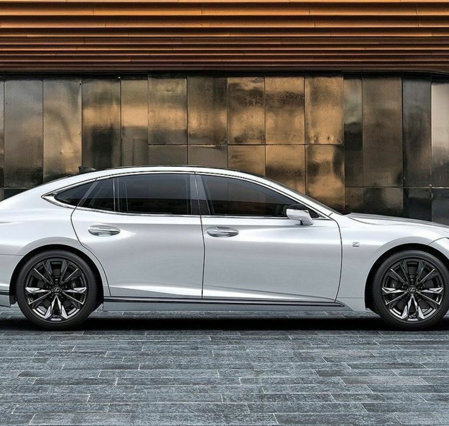 https://autofilter.sk/assets/files/images/ls/gallery/Lexus-ls-2021-09-galeria_2025-04-10-205819_ijfz.jpg - obrazok