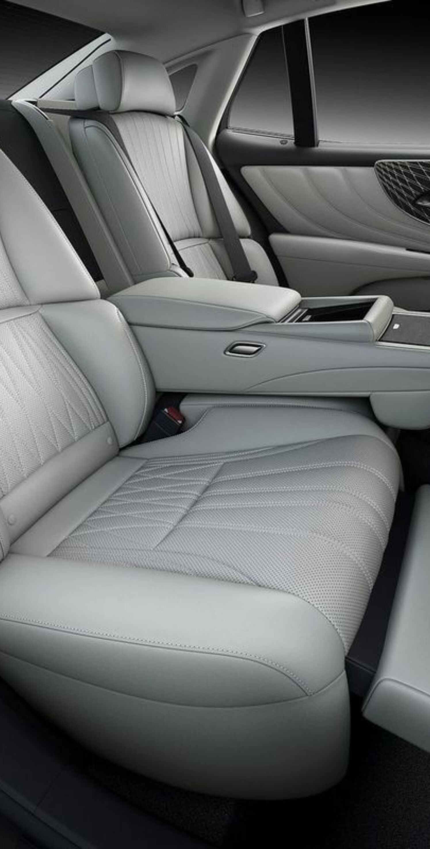 https://autofilter.sk/assets/files/images/ls/gallery/Lexus-ls-2021-03-galeria_2025-04-10-205822_eqtd.jpg - obrazok