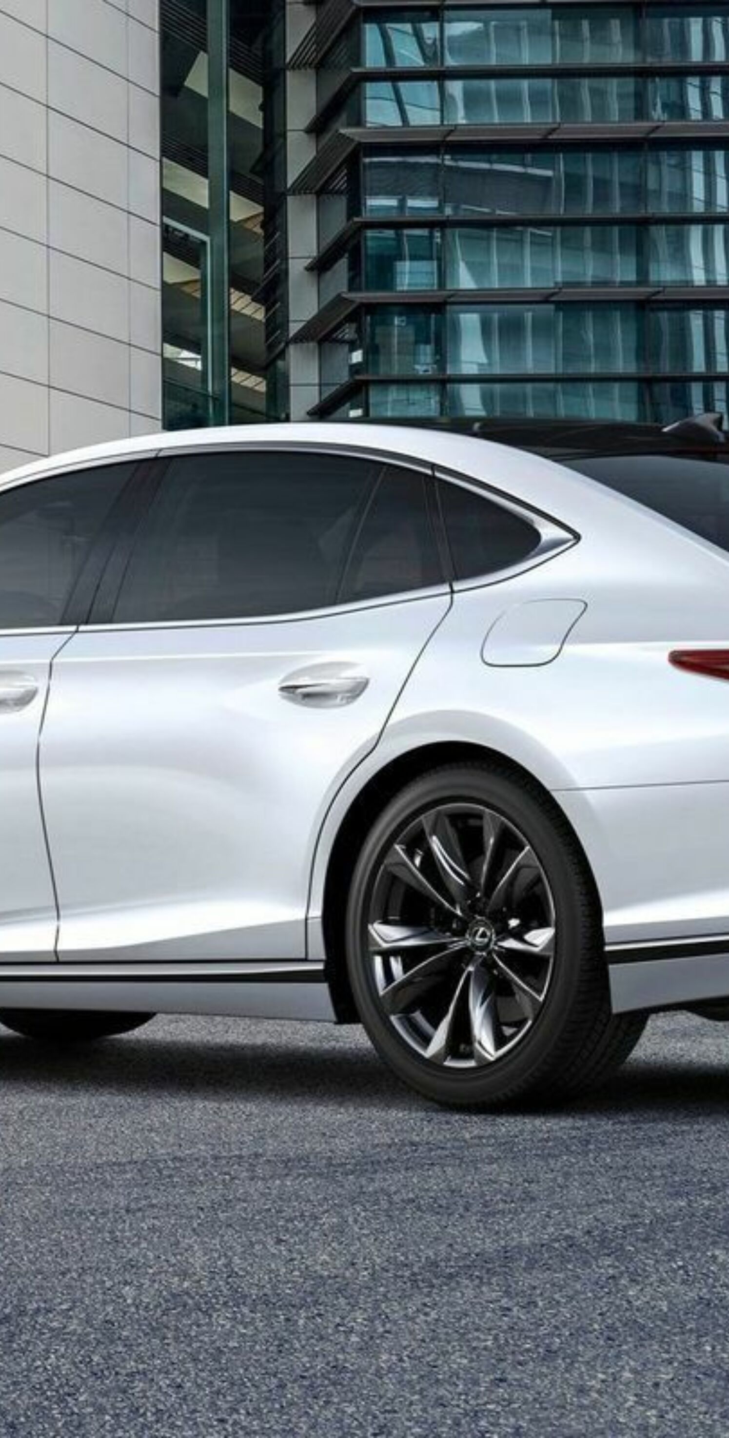 https://autofilter.sk/assets/files/images/ls/gallery/Lexus-ls-2021-06-galeria_2025-04-10-205820_vqll.jpg - obrazok