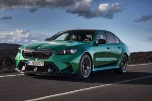 BMW M5 (G90) – plug-in hybridný supersedan s extrémnym výkonom