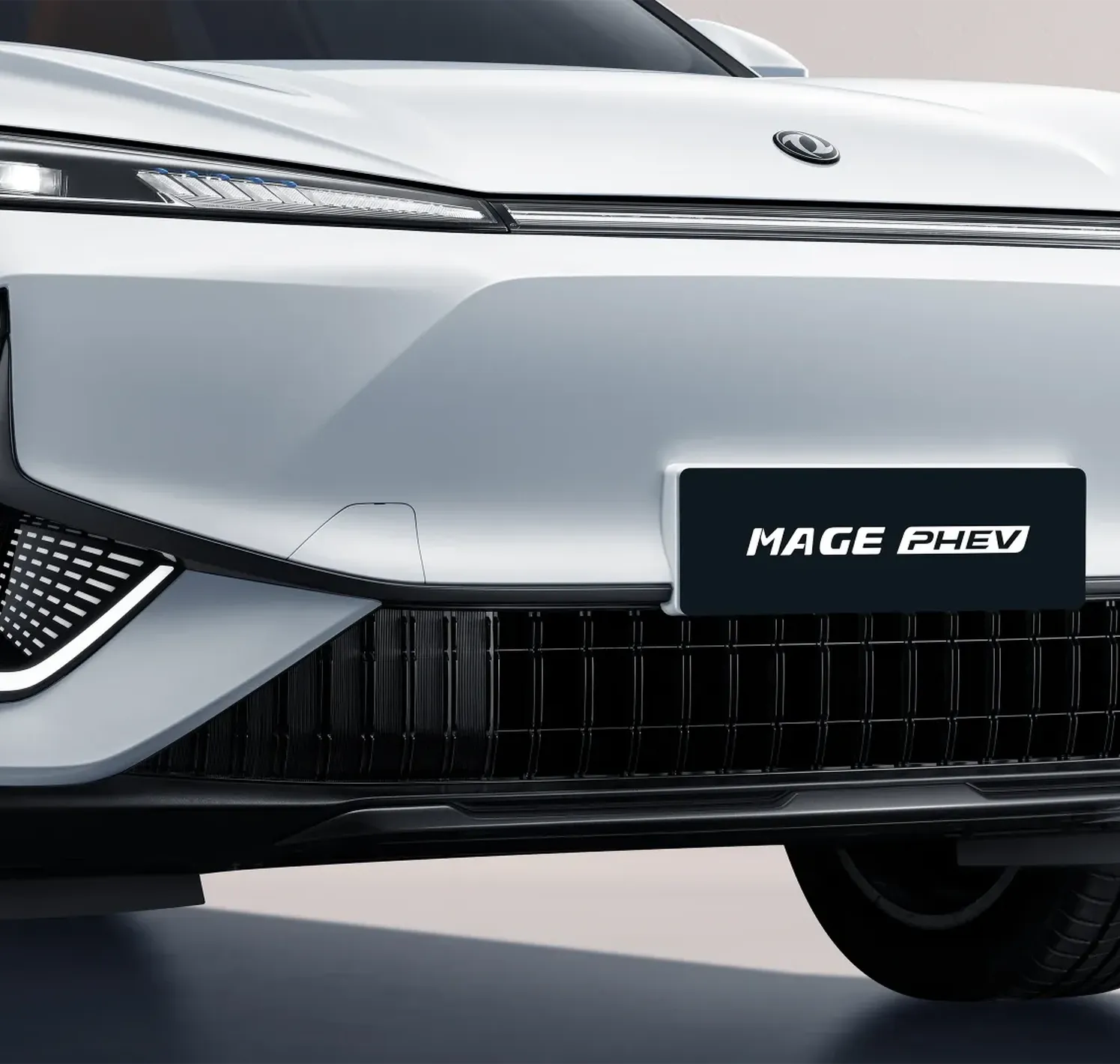 https://autofilter.sk/assets/files/images/mage-2/gallery/dongfeng_mage_phev_front.webp - obrazok