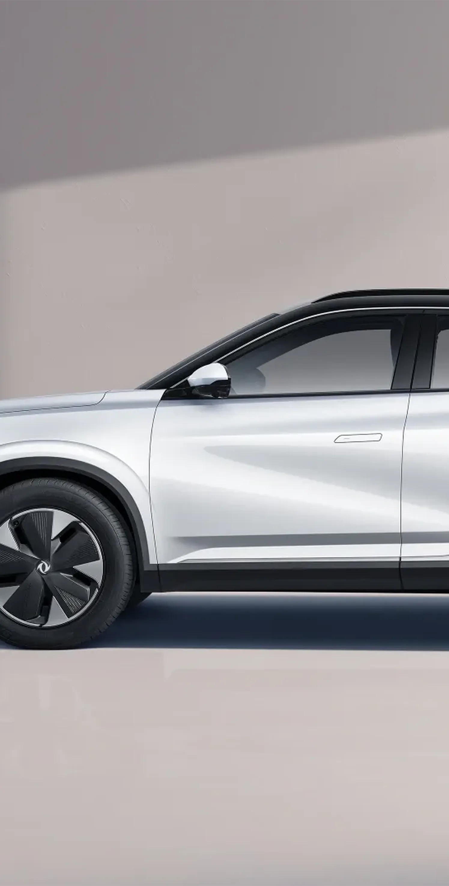 https://autofilter.sk/assets/files/images/mage-2/gallery/dongfeng_mage_phev_side.webp - obrazok