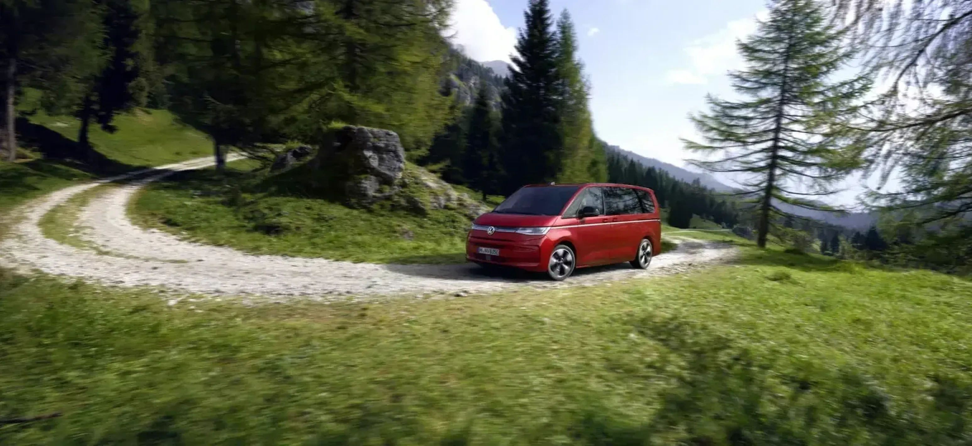https://autofilter.sk/assets/files/images/multivan-phev/gallery/Vw-multivan-ehybrid-4motion-2025-3_2025-04-10-195847_xpau.webp - obrazok