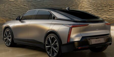 Vrchol francúzskeho luxusu má zvláštny volant a vyrábať sa bude v Taliansku obrazok