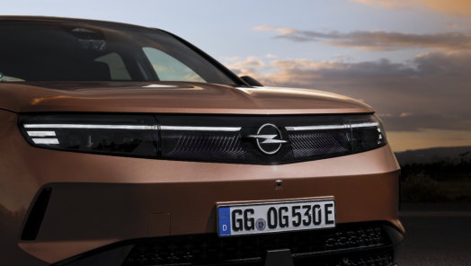 Opel odhalil kompletne prepracované rodinné SUV. Väčšie, štýlovejšie a nielen elektrické obrazok