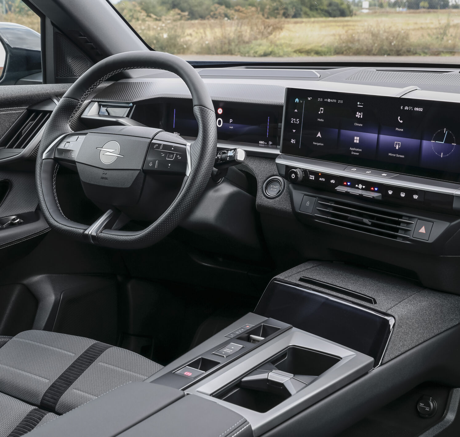 https://autofilter.sk/assets/files/images/novy-grandland/gallery/New-Opel-Grandland-Hybrid-5_2025-04-10-212733_gqfi.jpg - obrazok