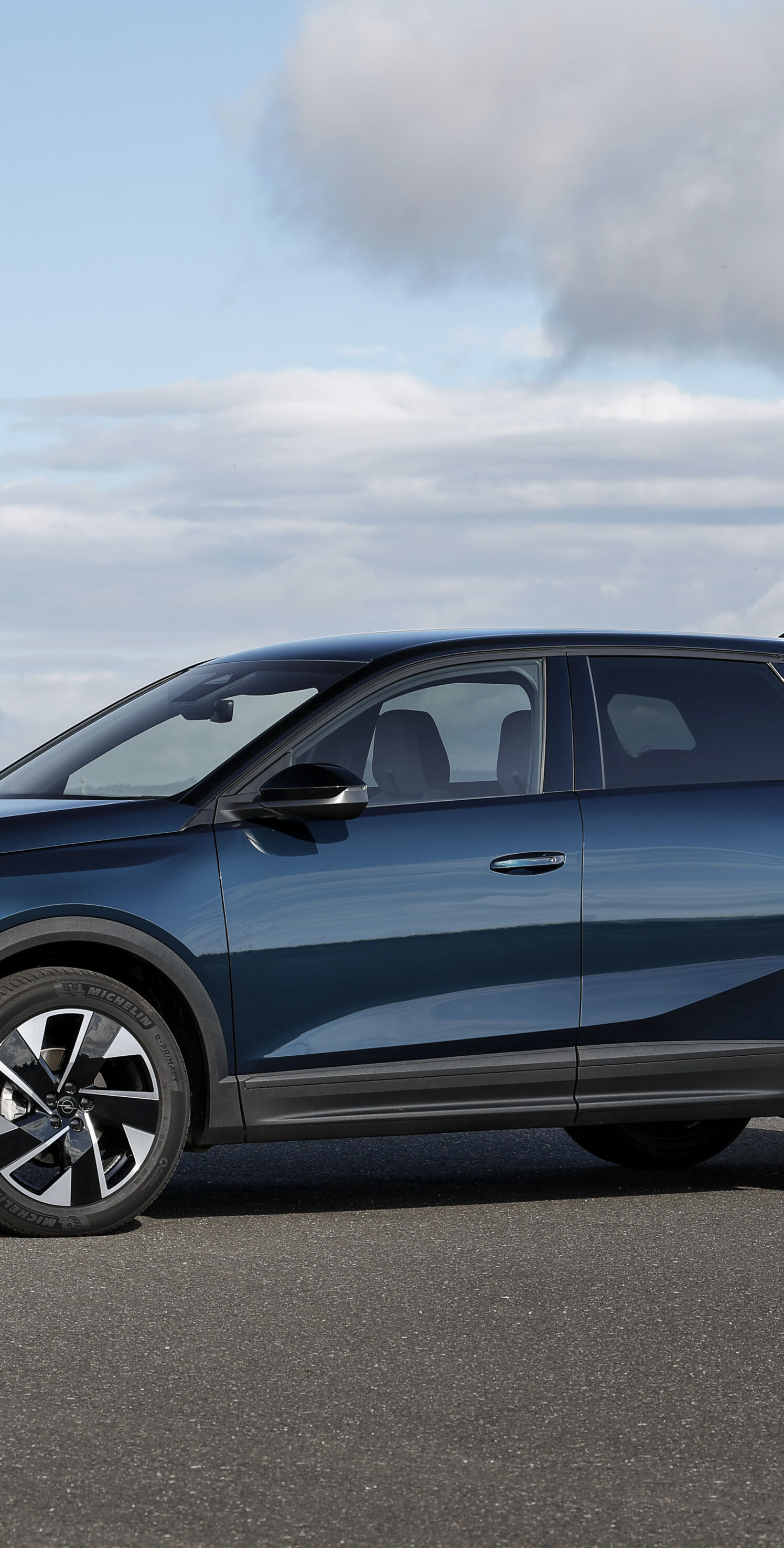 https://autofilter.sk/assets/files/images/novy-grandland/gallery/New-Opel-Grandland-Hybrid-3_2025-04-10-212728_ioqd.jpg - obrazok