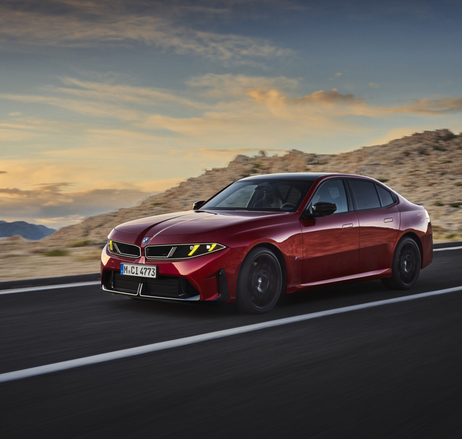 https://autofilter.sk/assets/files/images/novy-rad-3-sedan/gallery/P90657689_highRes_the-new-bmw-m350-xdr.jpg - obrazok