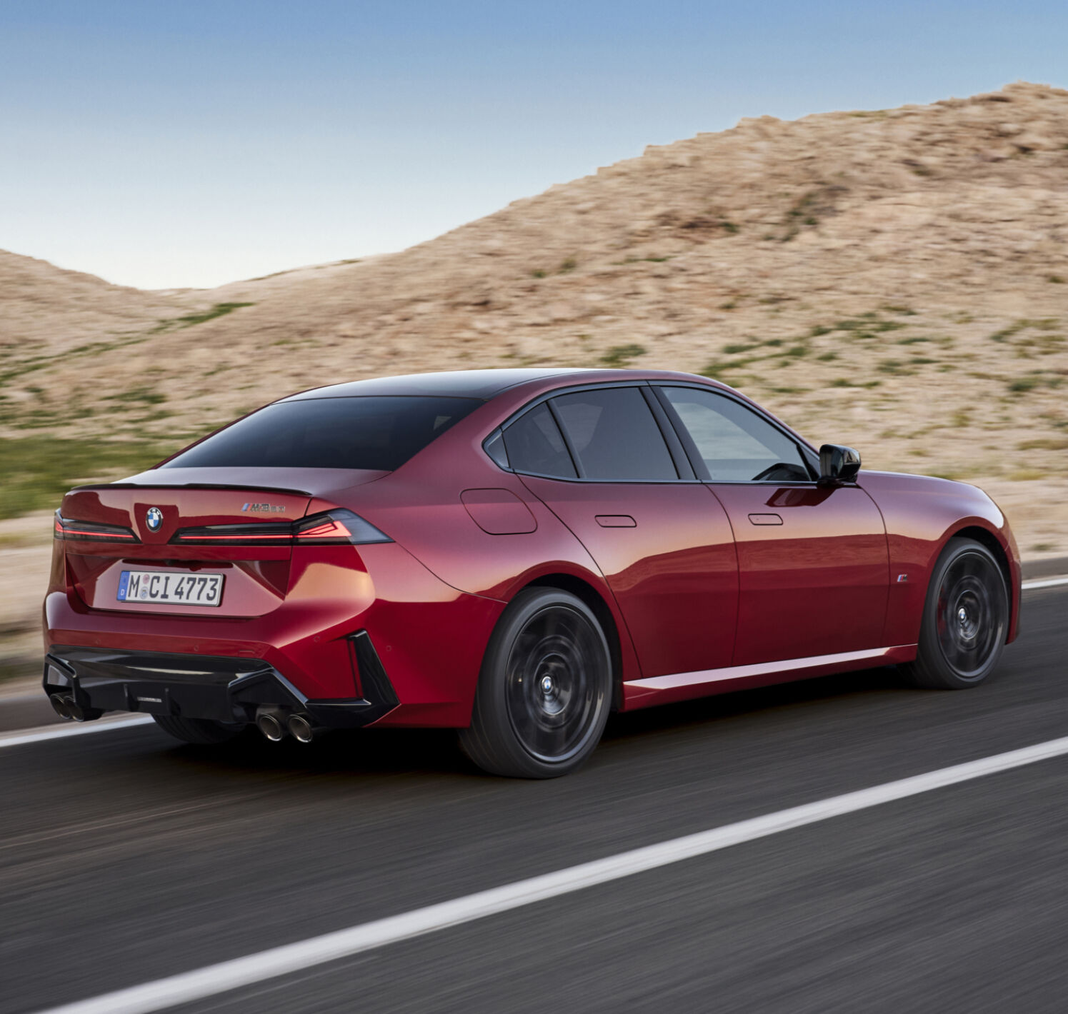 https://autofilter.sk/assets/files/images/novy-rad-3-sedan/gallery/P90657696_highRes_the-new-bmw-m350-xdr.jpg - obrazok