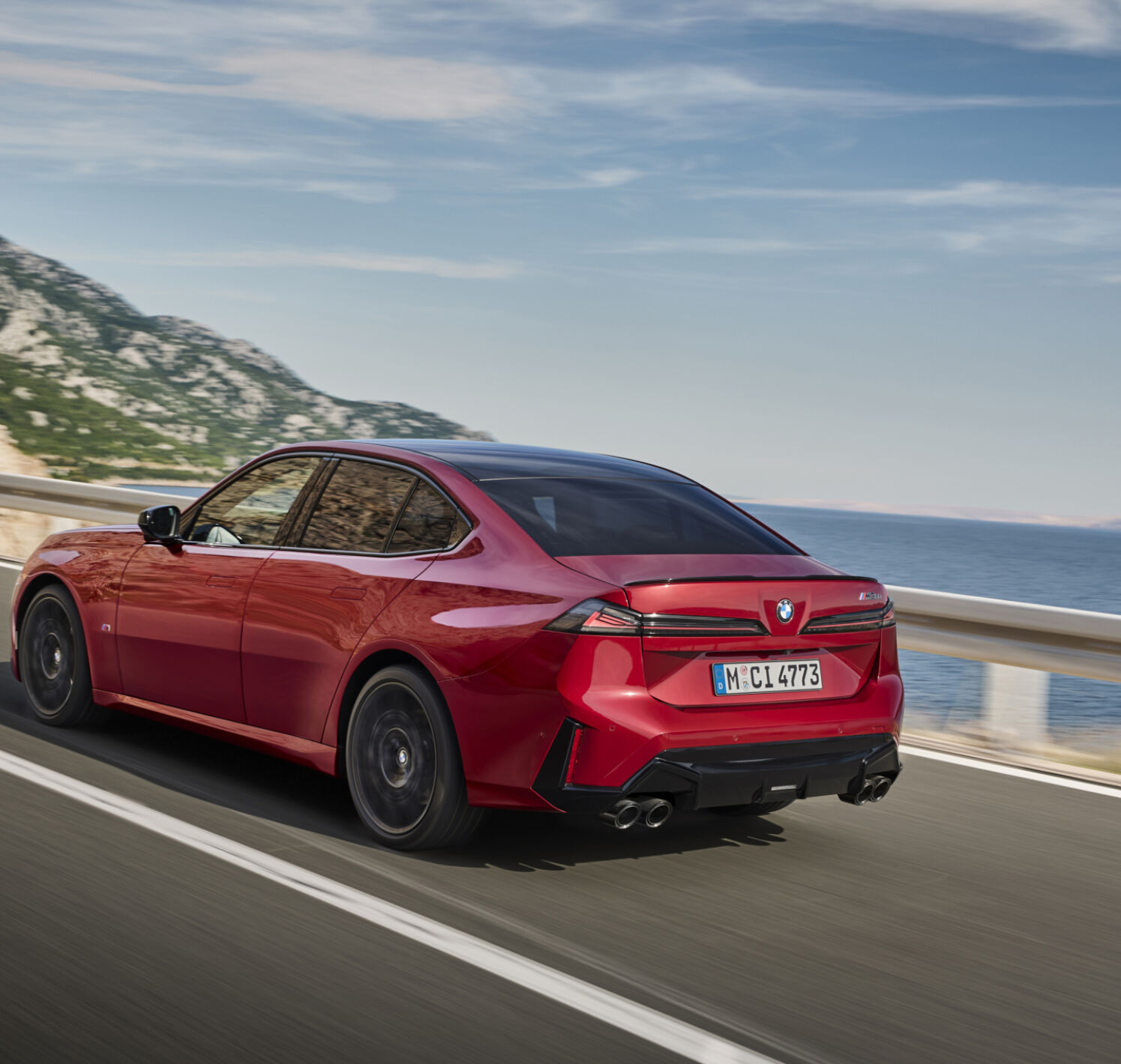 https://autofilter.sk/assets/files/images/novy-rad-3-sedan/gallery/P90657698_highRes_the-new-bmw-m350-xdr.jpg - obrazok