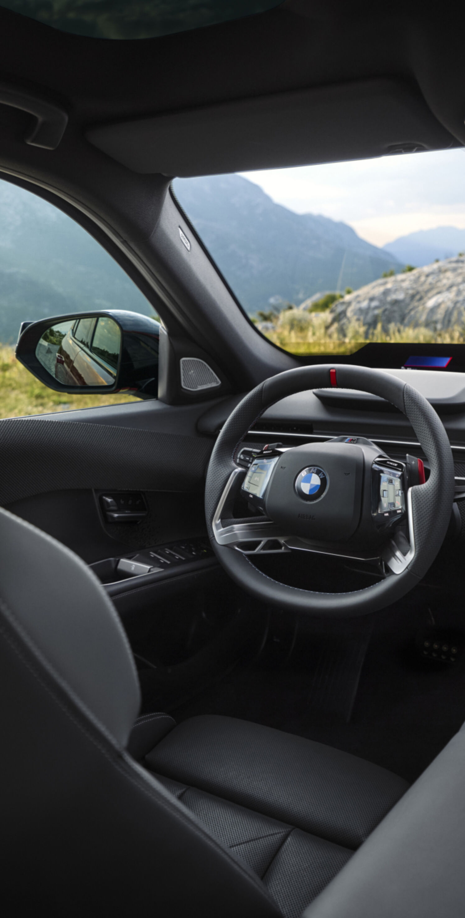 https://autofilter.sk/assets/files/images/novy-rad-3-sedan/gallery/P90657773_highRes_the-new-bmw-m350-xdr.jpg - obrazok