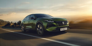 Peugeot 408 – fastback, ktorý spája štýl s elektrifikovaným pohonom obrazok