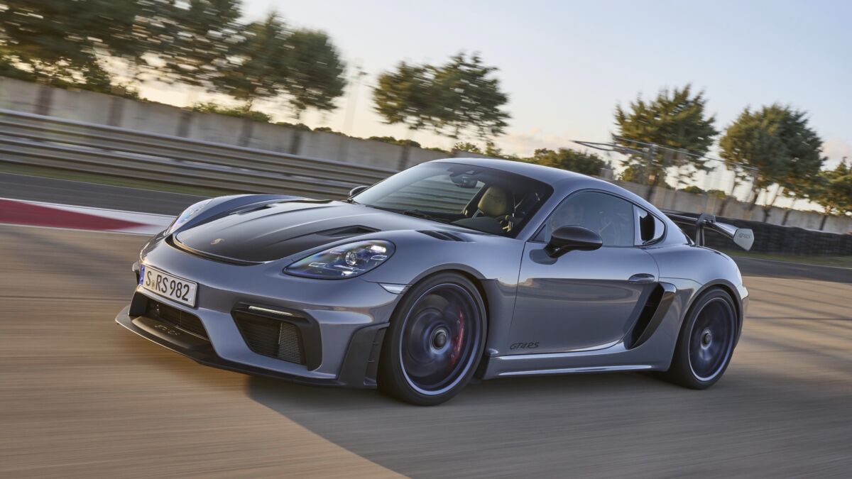 Model - 718 Cayman GT4 RS