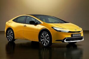 Toyota Prius Plug-in Hybrid – plug-in, ktorý sa nesnaží tváriť nenápadne