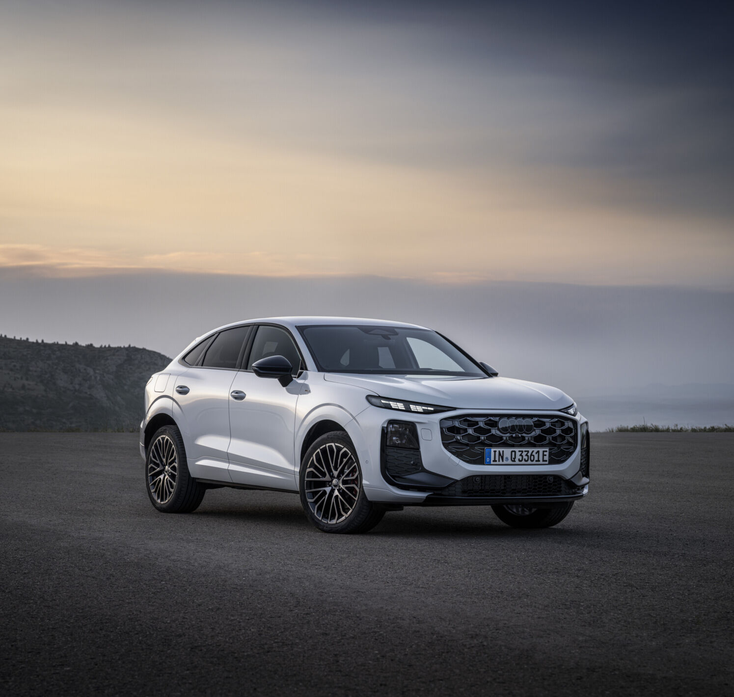 https://autofilter.sk/assets/files/images/q3-phev-2/gallery/A251354_medium.jpg - obrazok