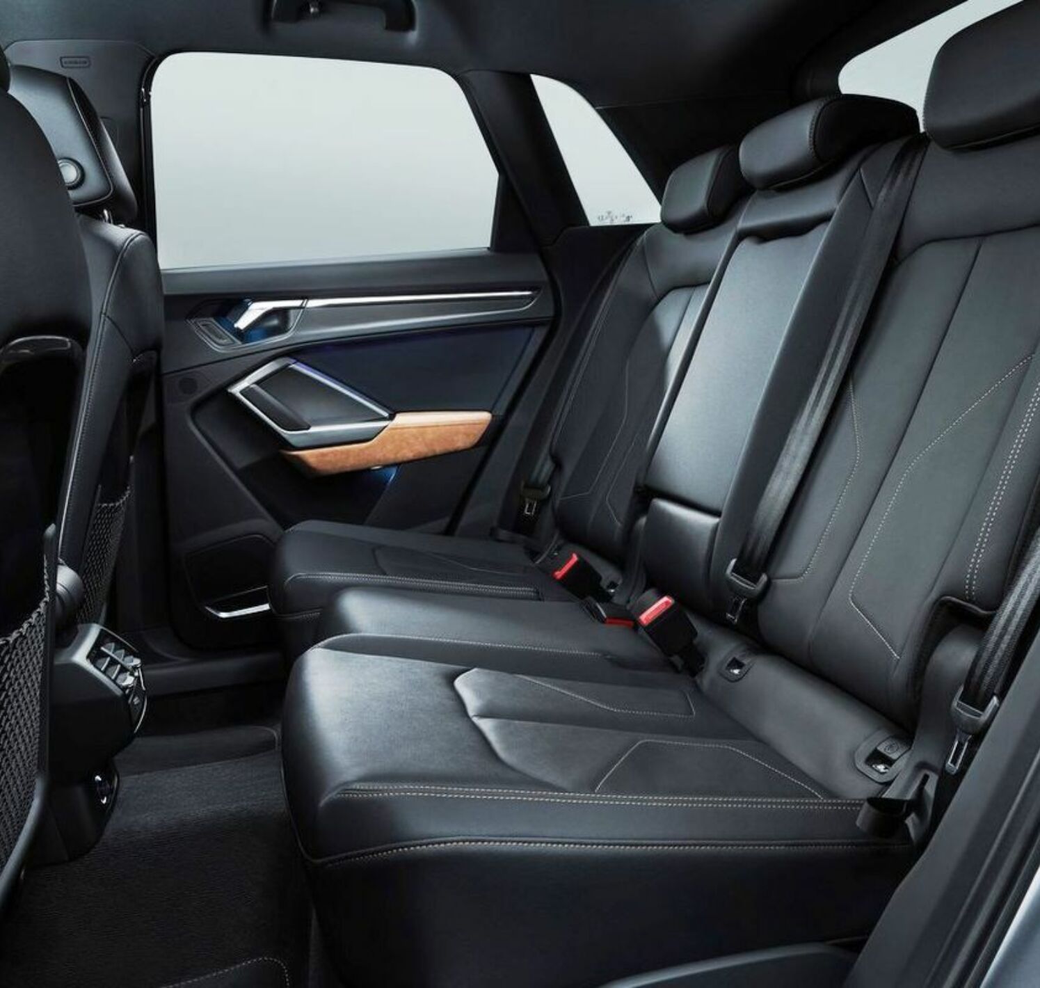 https://autofilter.sk/assets/files/images/q3/gallery/Audi-q3-2018-02-galeria_2025-04-10-202008_biyf.jpg - obrazok