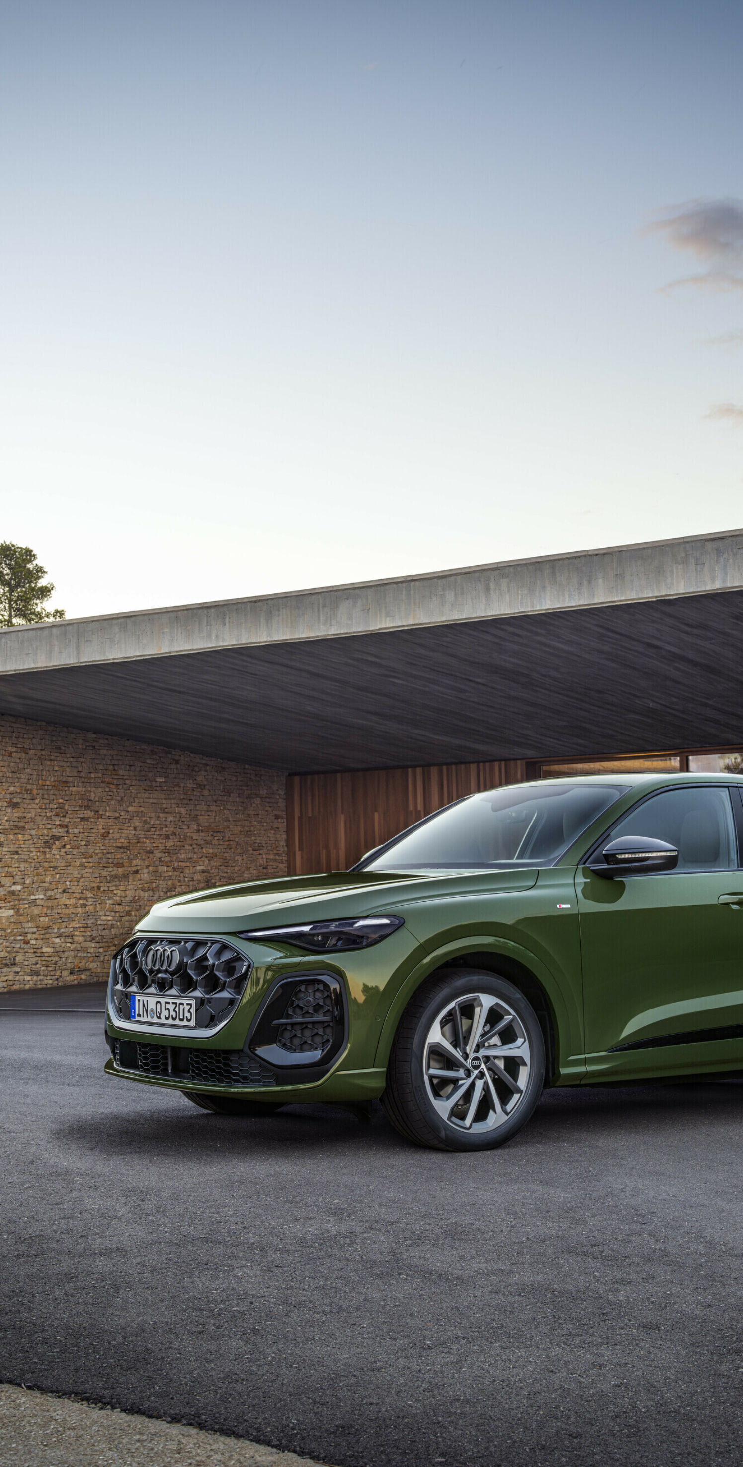 https://autofilter.sk/assets/files/images/q5-sportback/gallery/A244636-medium_2025-04-10-202048_ilpf.jpg - obrazok