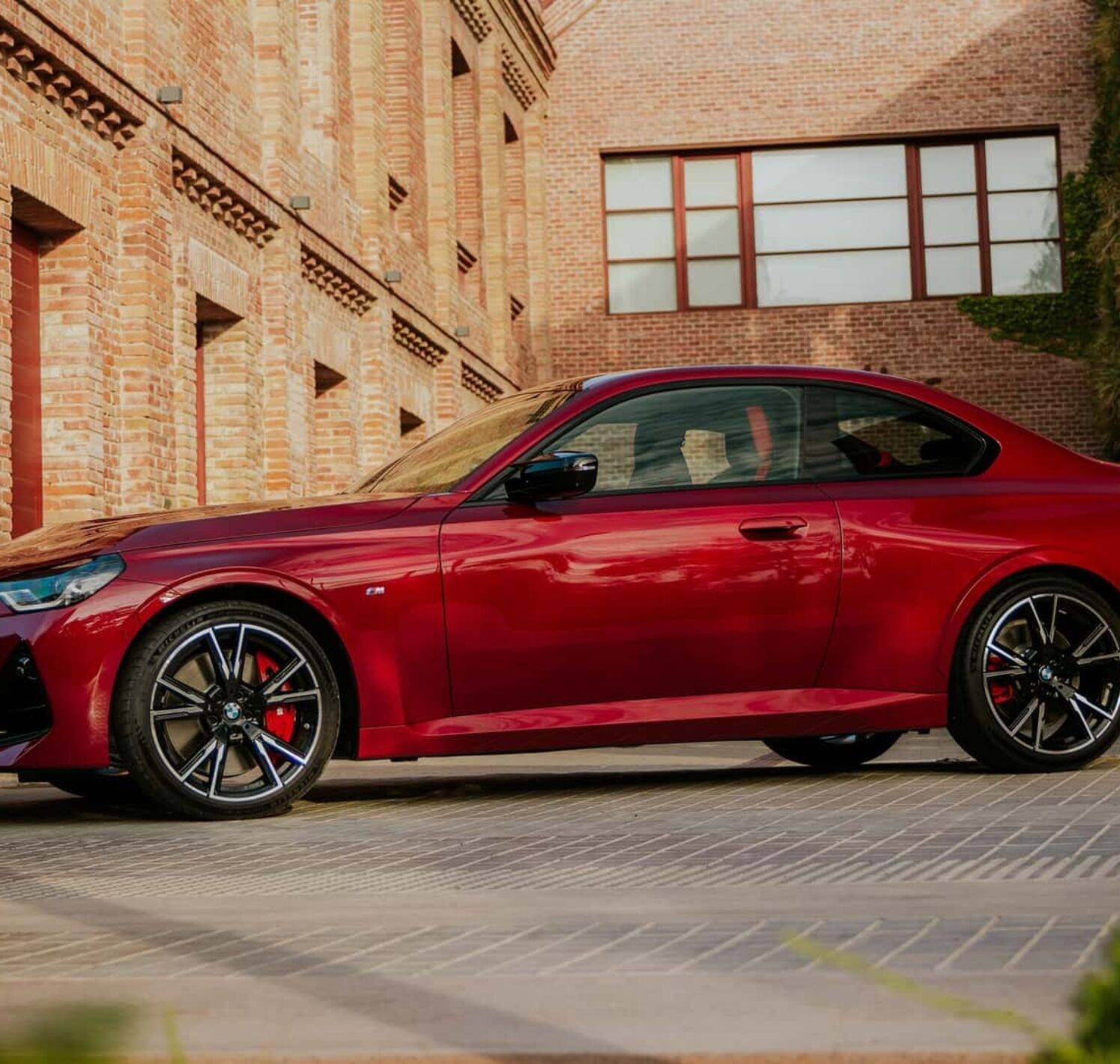 https://autofilter.sk/assets/files/images/rad-2-coupe/gallery/2025-bmw-m240i_2025-04-10-202757_ozmw.jpg - obrazok