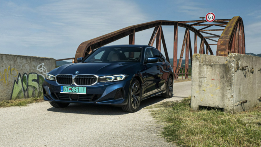 Test BMW 330e: Vyvážená osobnosť obrazok